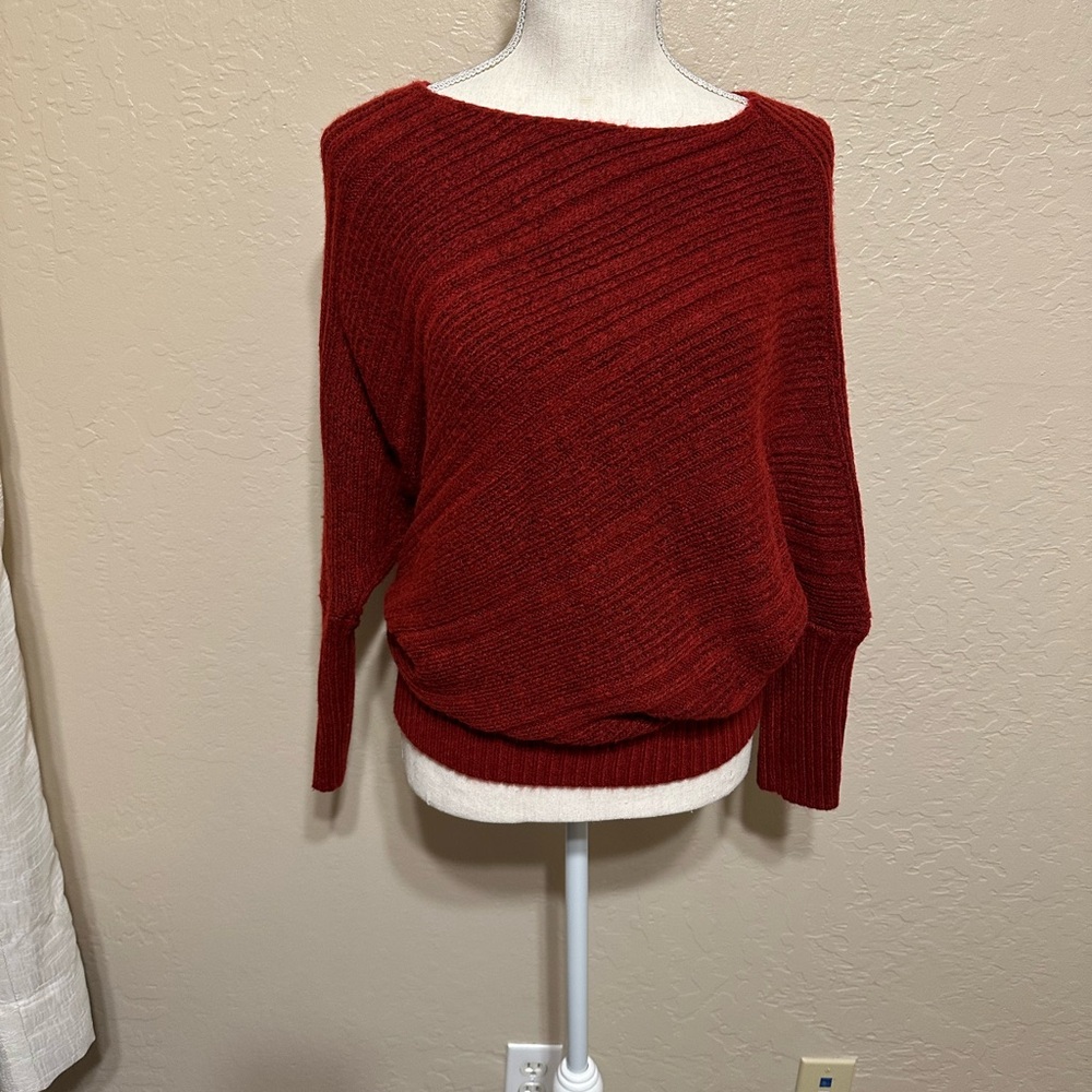 Jennifer Lopez Red Dolman sweater